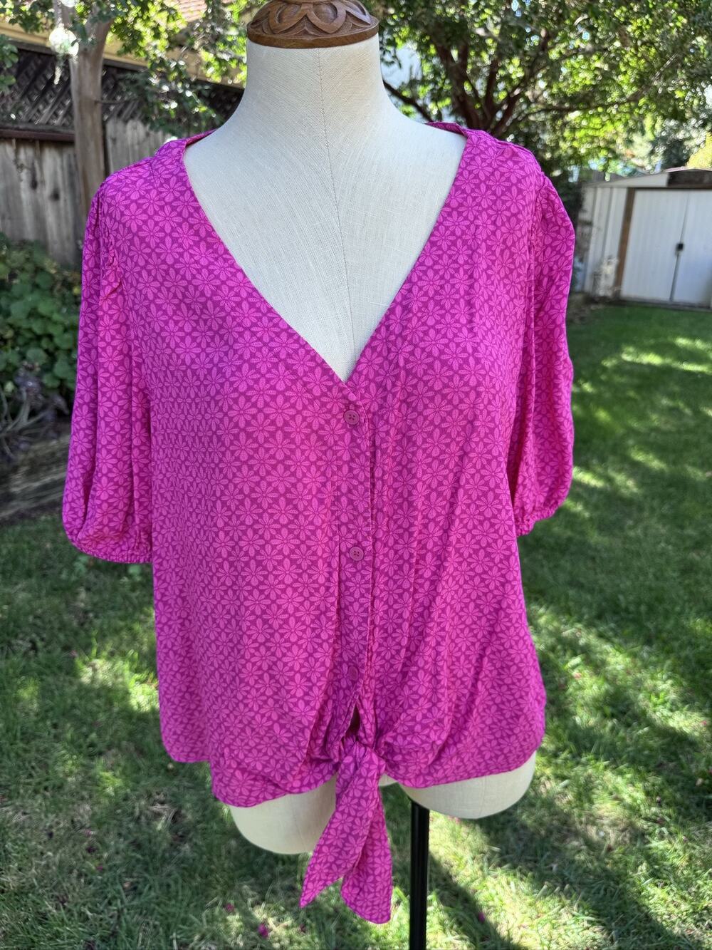 Loft Petites XLP Pink Floral V-Neck Tie Front Short Sleeve Blouse Women's